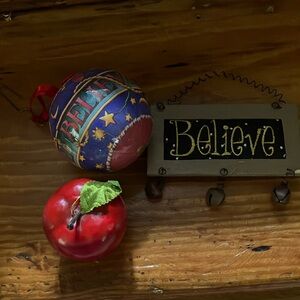 Mary Englebreit Theme Ornament set